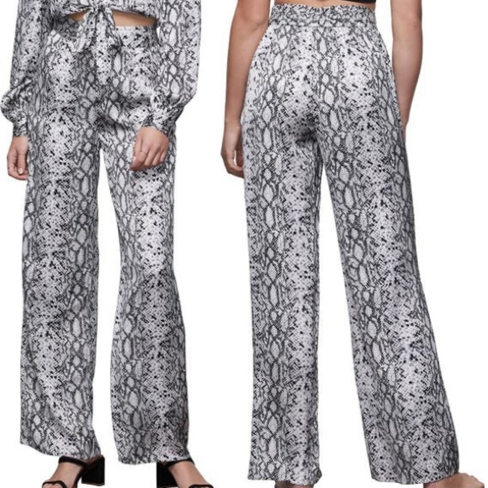 Good American Black & White Snake Print Wide Leg Pants